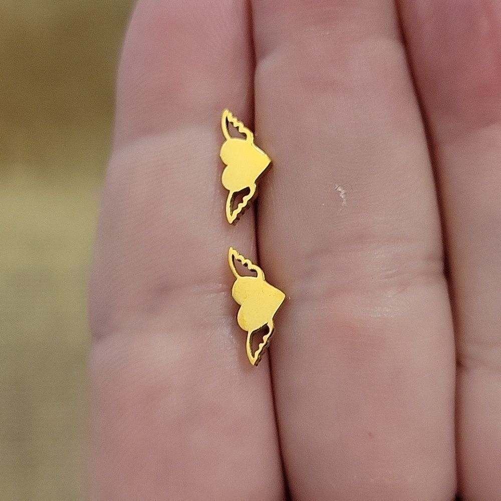 Angel Heart Stud Earrings Choice Of Color 15$